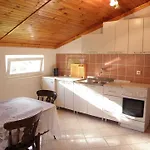 Apartament Zdrave *